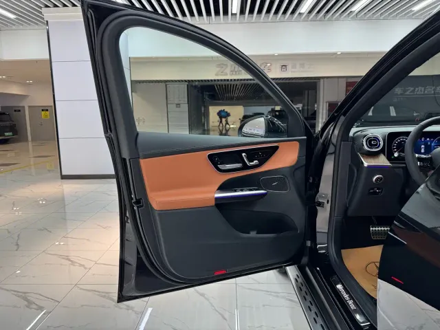 Mercedes-Benz GLC-Class — Фото автомобиля 11
