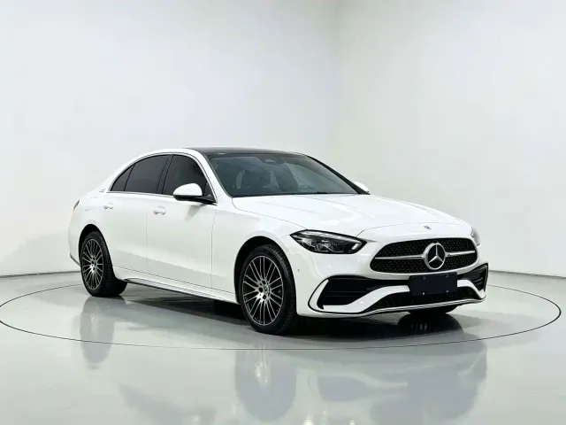 Mercedes-Benz C-Class — Фото автомобиля 3