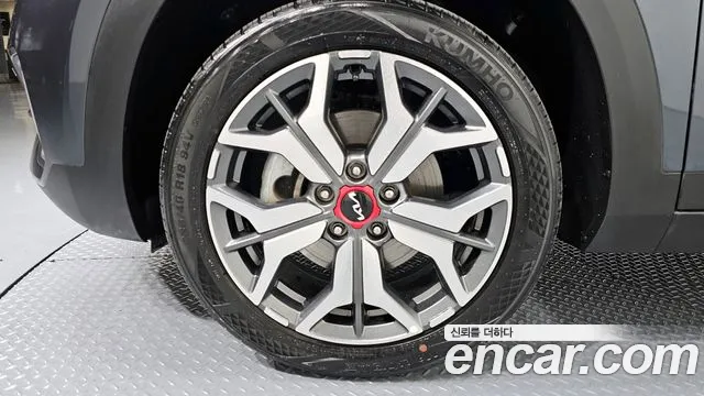 Kia Seltos Seltos Бензин 1.6 турбо 2WD — Фото автомобиля 5