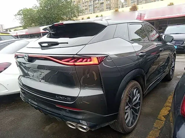 Changan UNI-Z — Фото автомобиля 6