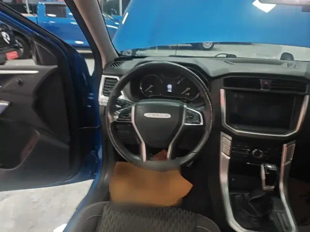 Maxus T70 — Фото автомобиля 10