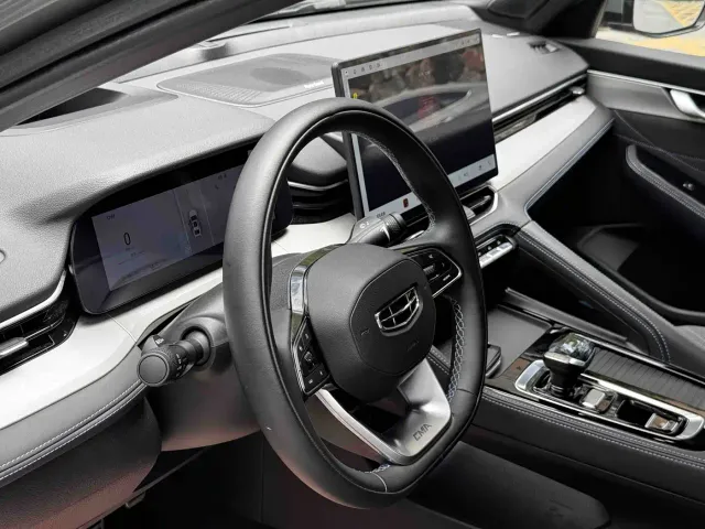 Geely Xingrui — Фото автомобиля 16