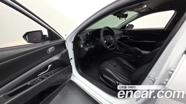 Hyundai Avante CN7 — Фото автомобиля 15