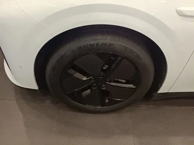 Li Auto i6 — Фото автомобиля 22