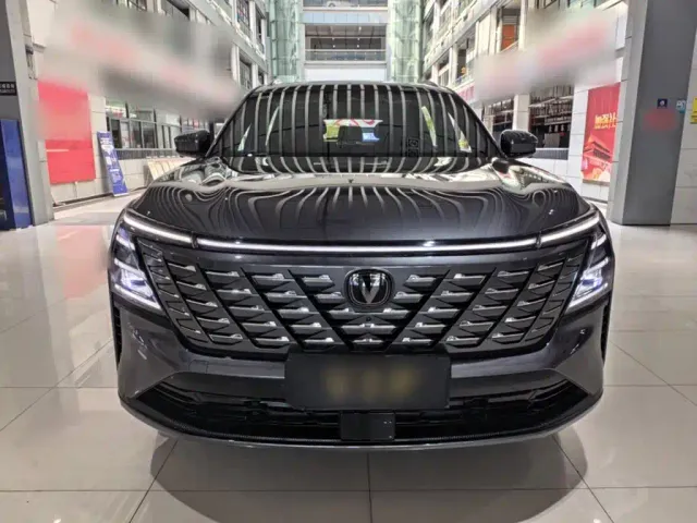 Changan CS75 Plus — Фото автомобиля 11