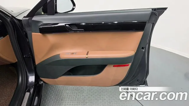 Hyundai Grandeur GN7 — Фото автомобиля 13