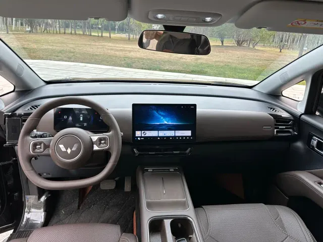 Wuling Starlight 730 — Фото автомобиля 8