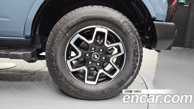 Ford Bronco — Фото автомобиля 21