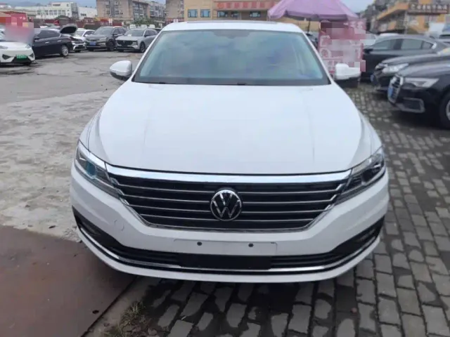 Volkswagen Lavida — Фото автомобиля 2