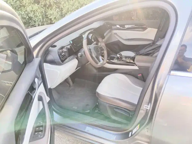 BYD Qin PLUS — Фото автомобиля 8