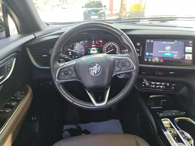 Buick Envision Plus — Фото автомобиля 10