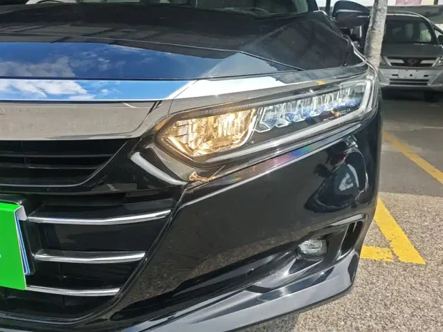 Honda Accord — Фото автомобиля 23