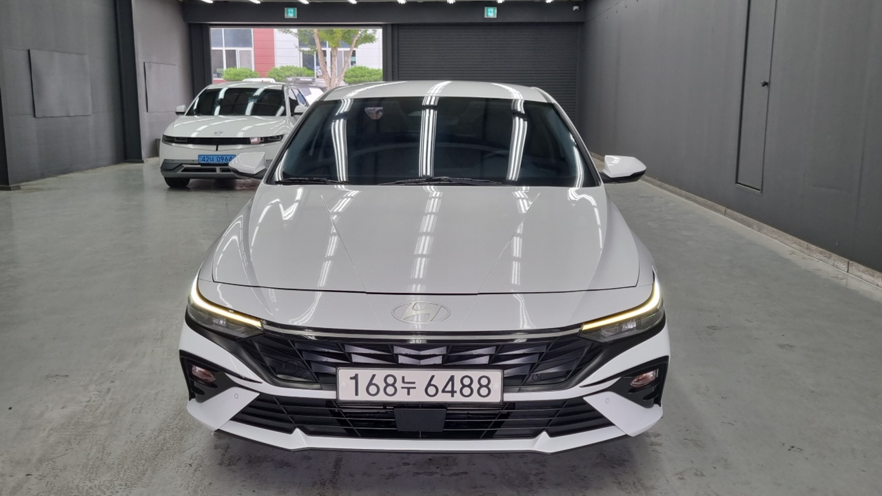 Hyundai AVANTE Новый Avante (CN7) — Фото автомобиля 3