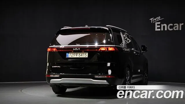 Kia Canival Carnival 4 поколение 11 мест Prestige — Фото автомобиля 4