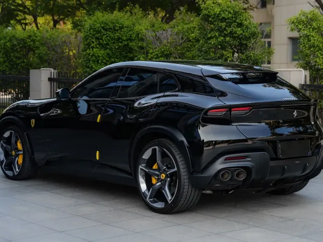 Ferrari Purosangue — Фото автомобиля 6