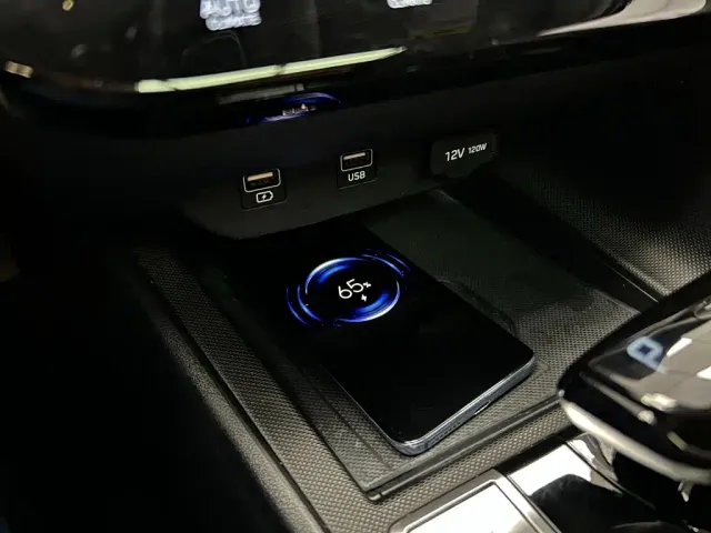 Hyundai Elantra — Фото автомобиля 16