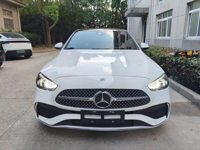 Mercedes-Benz C-Class — Фото автомобиля 2