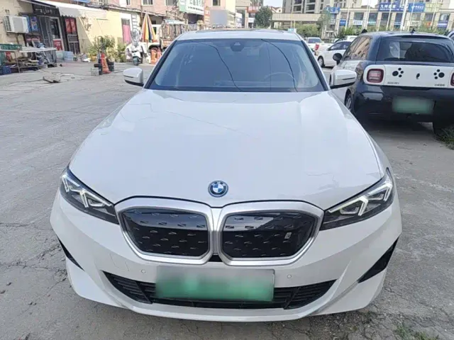 BMW i3 — Фото автомобиля 2