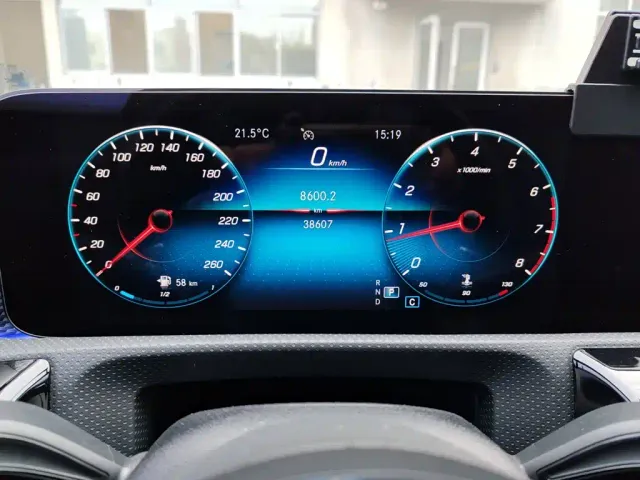 Mercedes-Benz A-Class — Фото автомобиля 11