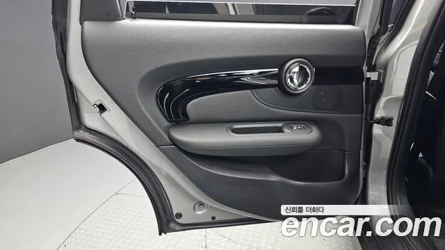 MINI Clubman — Фото автомобиля 14