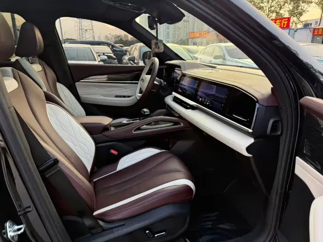 Geely Xingyue L — Фото автомобиля 10