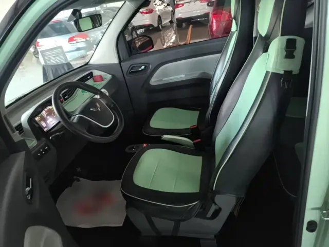 Wuling Hongguang Mini EV — Фото автомобиля 14