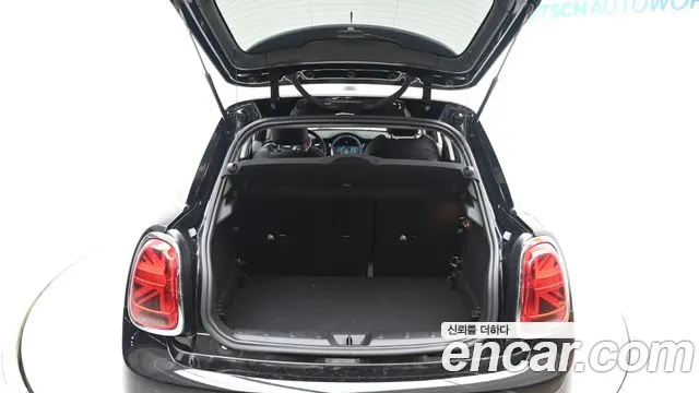 Mini Cooper Cooper 5 дверей Classic — Фото автомобиля 20