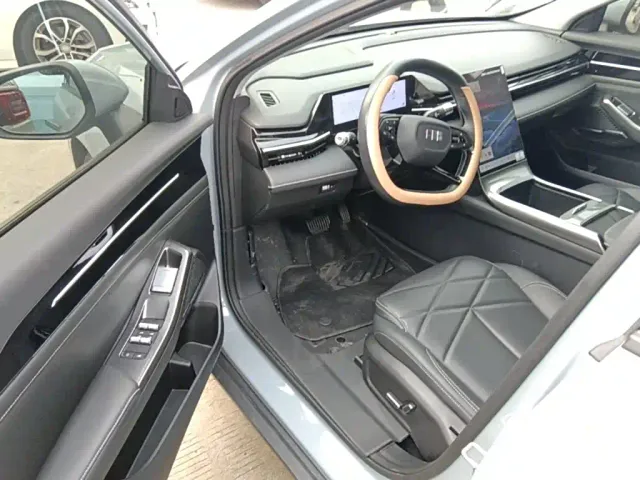 Geely Galaxy L6 — Фото автомобиля 15