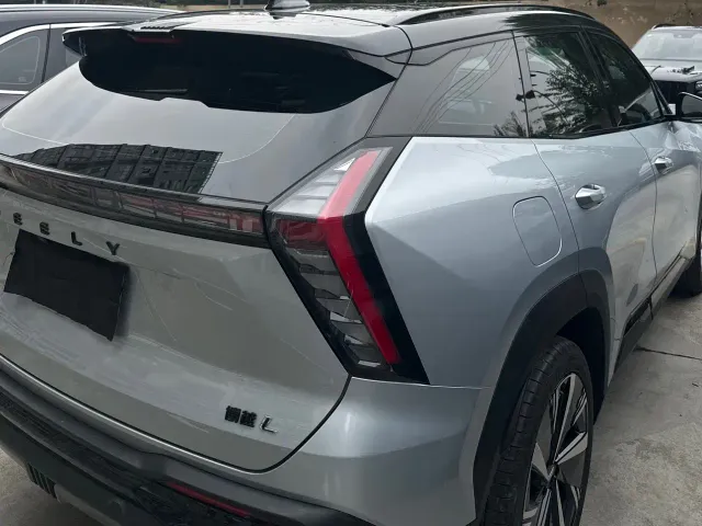 Geely Boyue L — Фото автомобиля 8