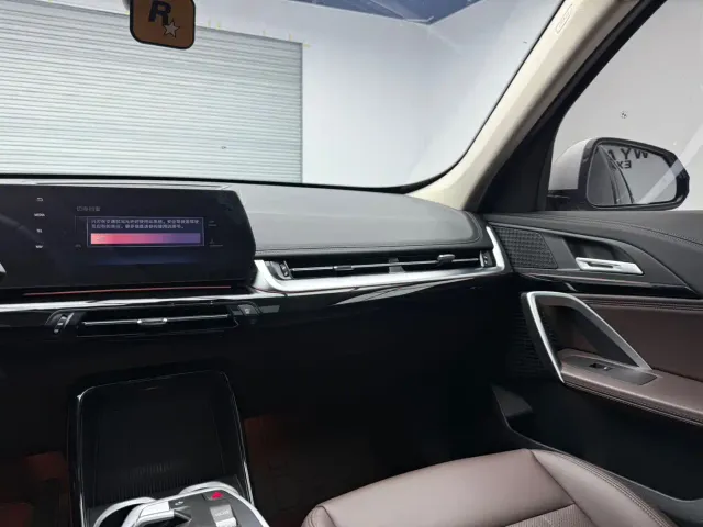 BMW X1 — Фото автомобиля 14