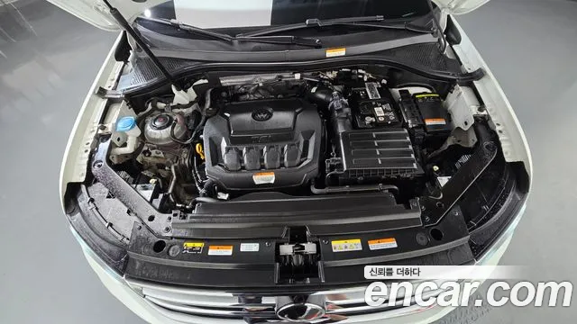 Volkswagen Tiguan — Фото автомобиля 6