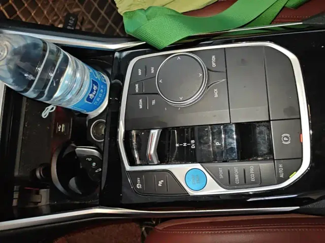 BMW i3 — Фото автомобиля 13
