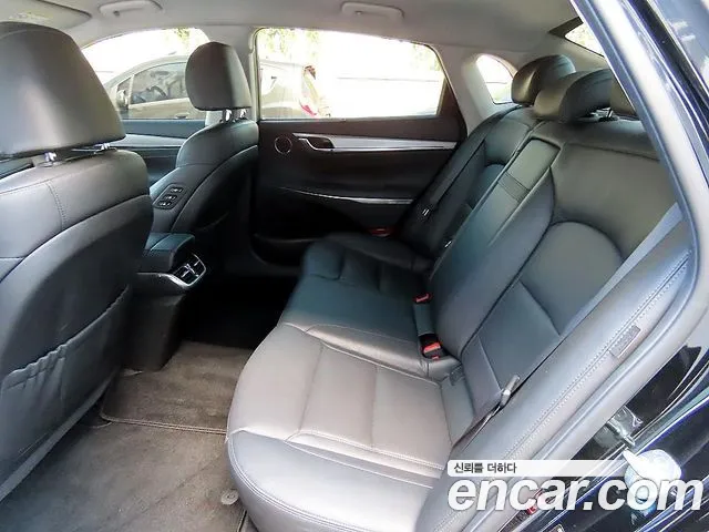 Hyundai Grandeur Grandeur (New) — Фото автомобиля 11