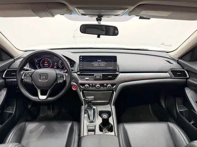 Honda Accord — Фото автомобиля 4