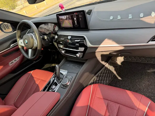 BMW 5 Series — Фото автомобиля 6