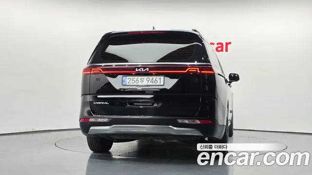 Kia Carnival 4th Gen — Фото автомобиля 4