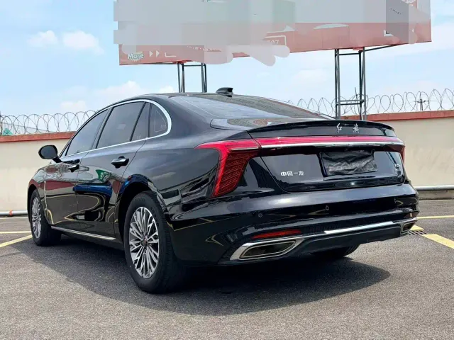 Hongqi H5 — Фото автомобиля 9