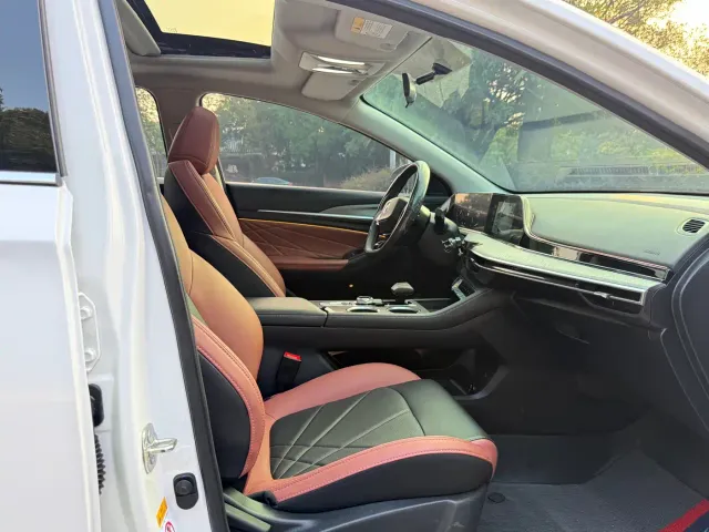 Changan Eado — Фото автомобиля 14