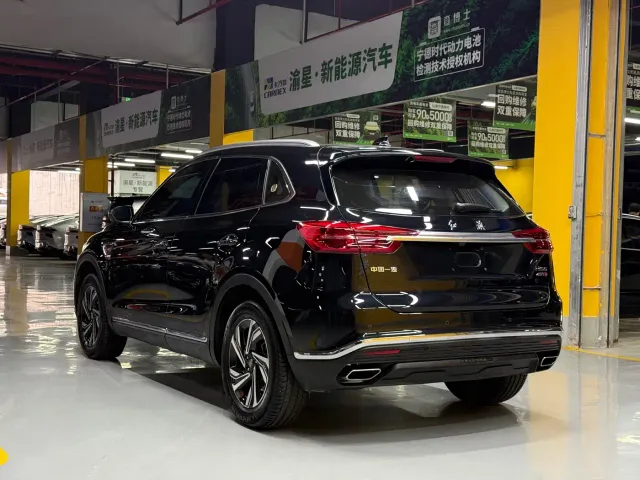 Hongqi HS5 — Фото автомобиля 7