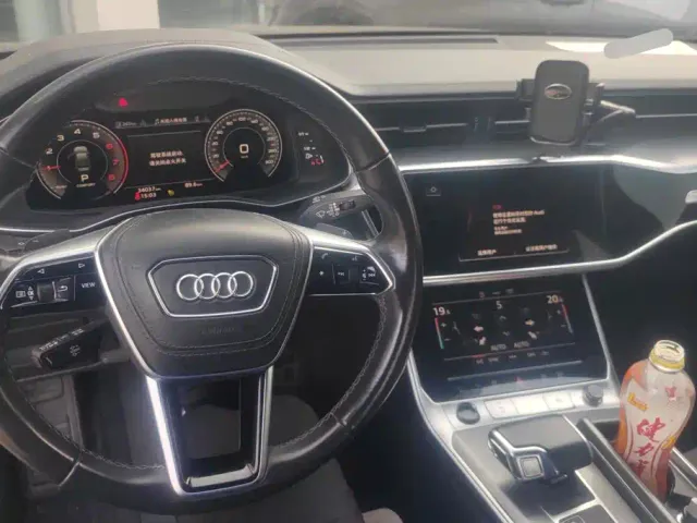 Audi A6L — Фото автомобиля 12