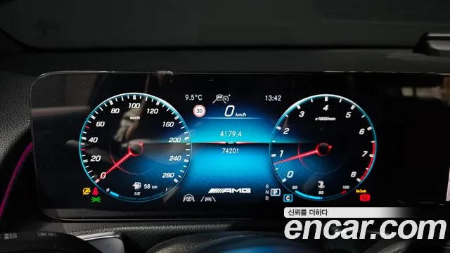Mercedes-Benz GLB-Class — Фото автомобиля 8