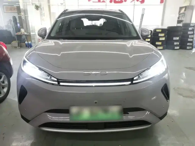 BYD Sealion 05 EV — Фото автомобиля 2