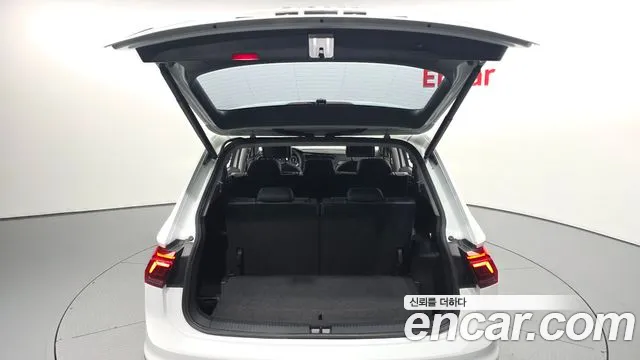 Volkswagen Tiguan — Фото автомобиля 19