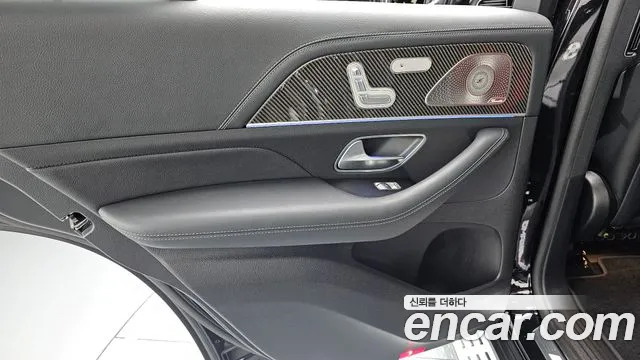 Mercedes-Benz GLE-Class — Фото автомобиля 23