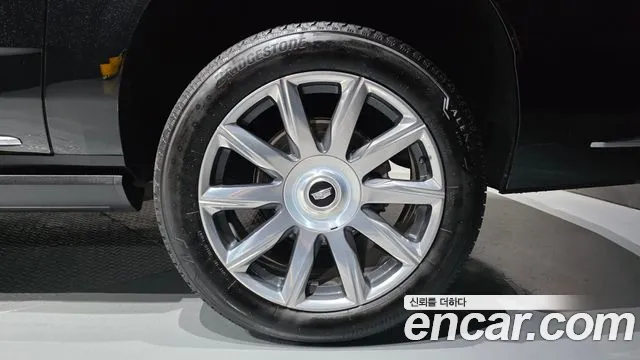 Cadillac Escalade Escalade 5 поколение — Фото автомобиля 18