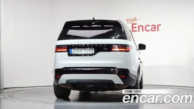 Land Rover Discovery — Фото автомобиля 4