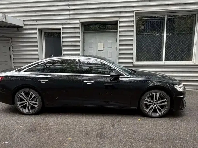 Audi A6L — Фото автомобиля 2