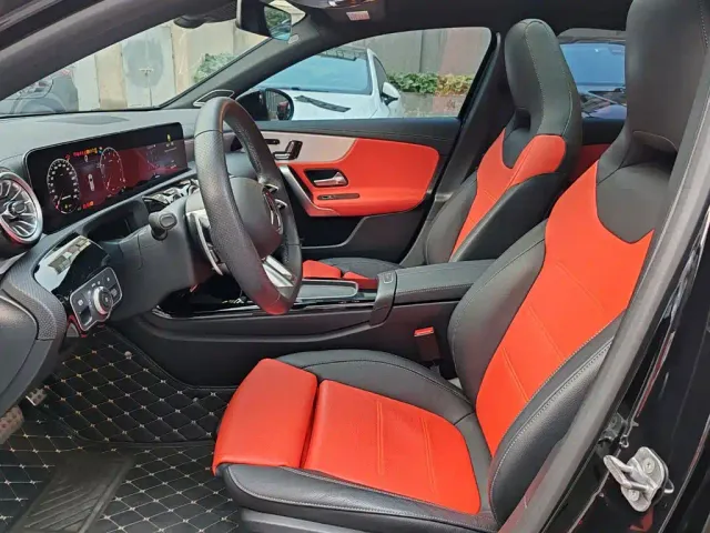 Mercedes-Benz A-Class AMG — Фото автомобиля 11