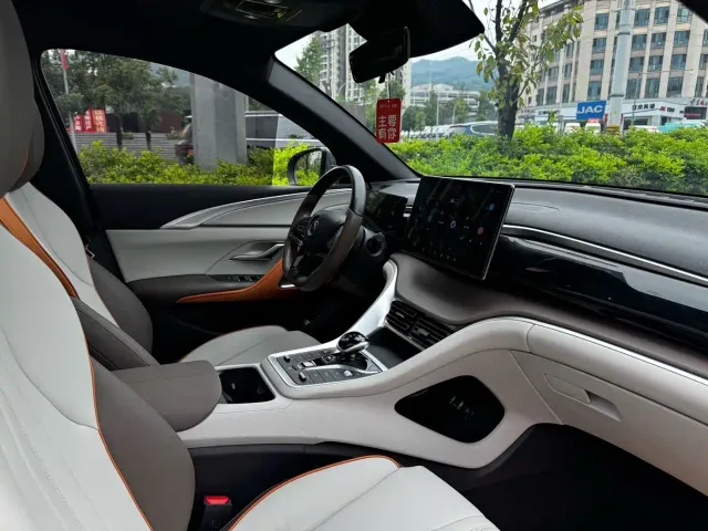 BYD Song PLUS — Фото автомобиля 12