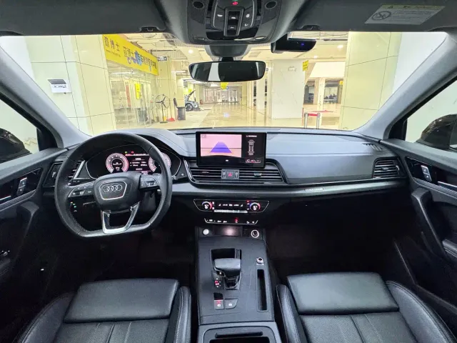 Audi Q5L — Фото автомобиля 4